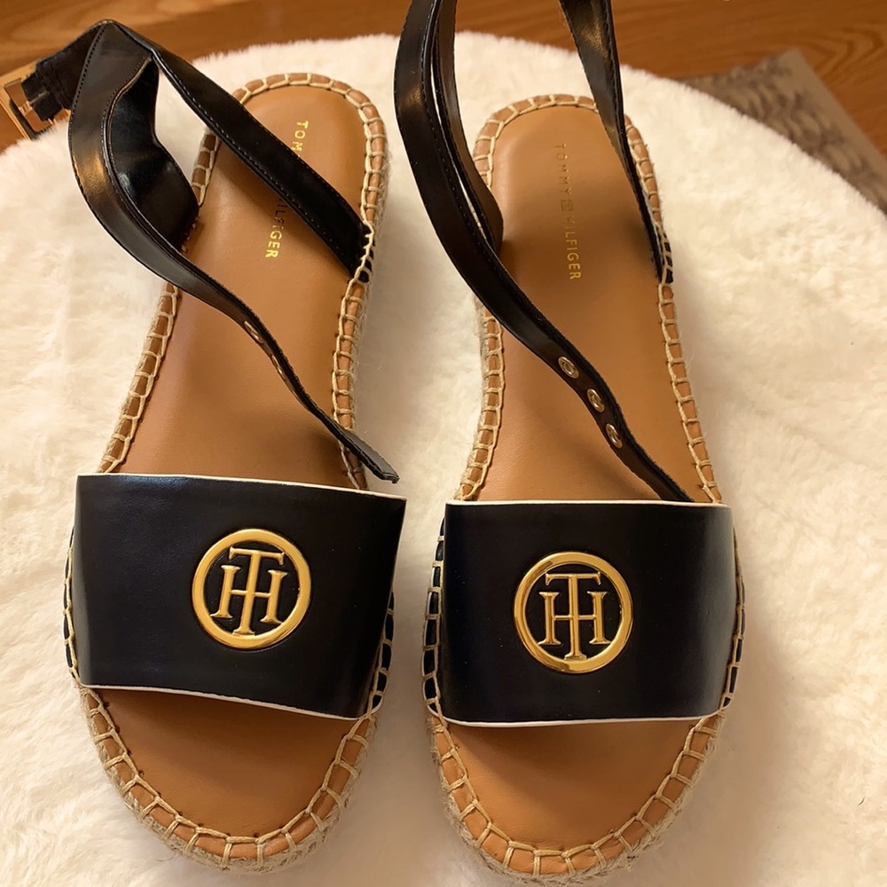Brand new Tommy Hilfiger espadrille sandal - Picture 1 of 4